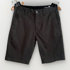 ⭐️ Offer B2G2! BUY 2 GET 2 FREE! 
Volcom Shorts